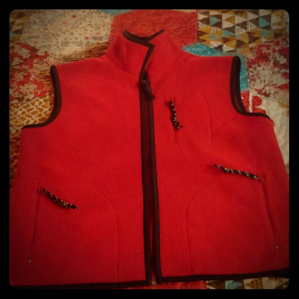 Gap vest